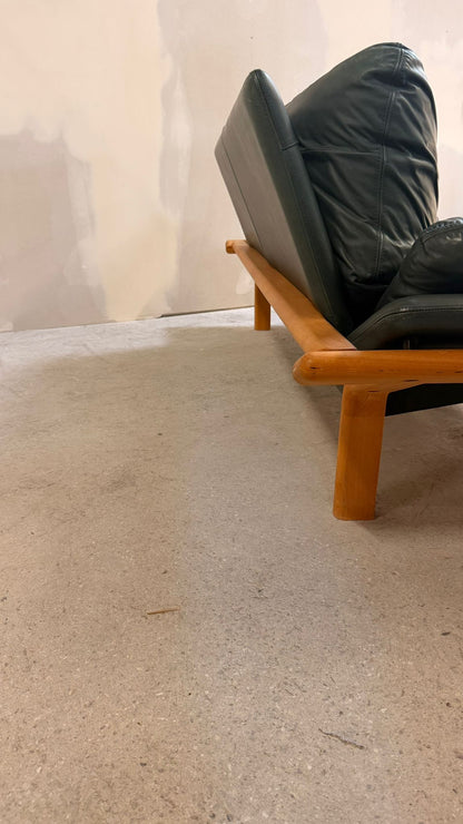 Dänisches 3-Sitzer Sofa aus Teak und dunkelgrünem Leder 70`s