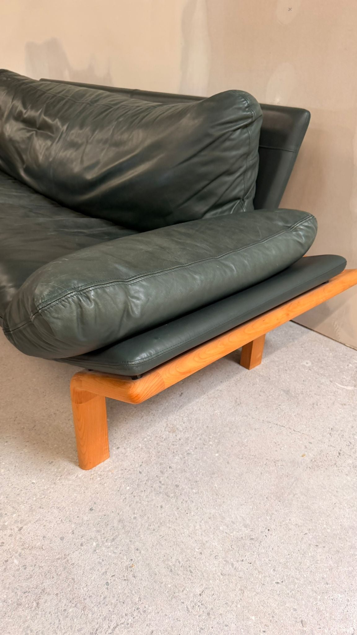 Dänisches 3-Sitzer Sofa aus Teak und dunkelgrünem Leder 70`s
