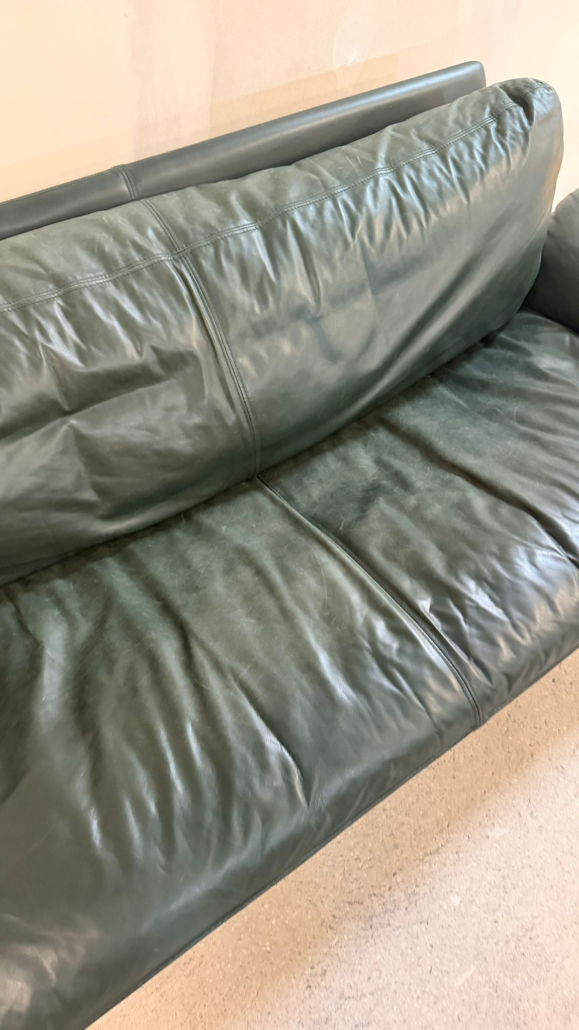 Dänisches 3-Sitzer Sofa aus Teak und dunkelgrünem Leder 70`s