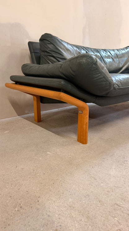 Dänisches 3-Sitzer Sofa aus Teak und dunkelgrünem Leder 70`s