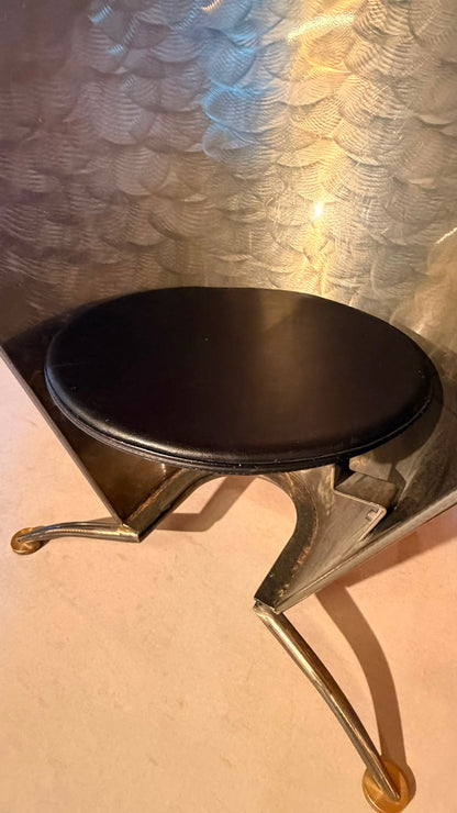 Postmoderner skulpturaler Sessel von Steel Line aus den 80er