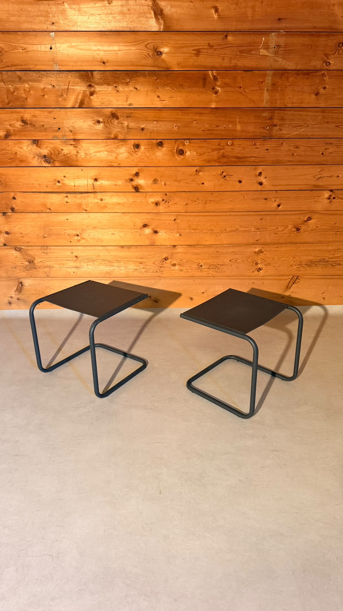 Club Beistelltisch Mattschwarz von FIAM Freischwinger Design