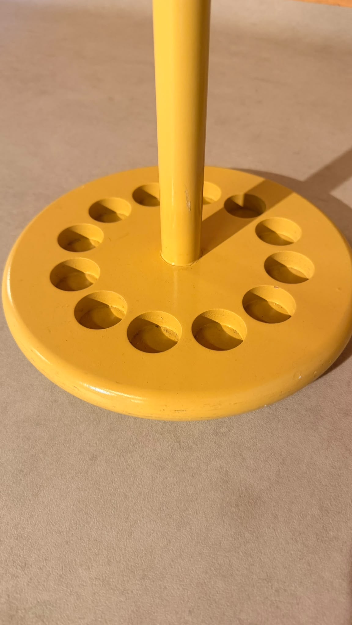 Vintage Design Regenschirmständer Gelb aus den 80er
