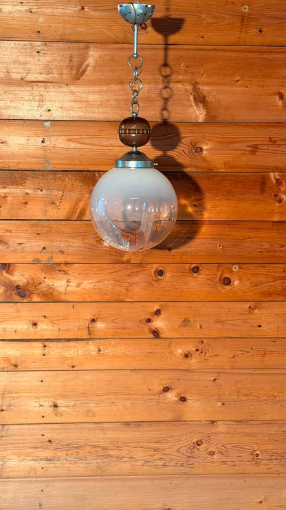 Italienische Mid-Century Hängelampe Opalglas Holz Kugellampe