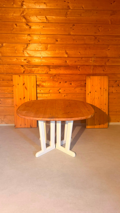 Esstisch aus Kiefer Massivholz im Landhaus Stil, ausziehbar