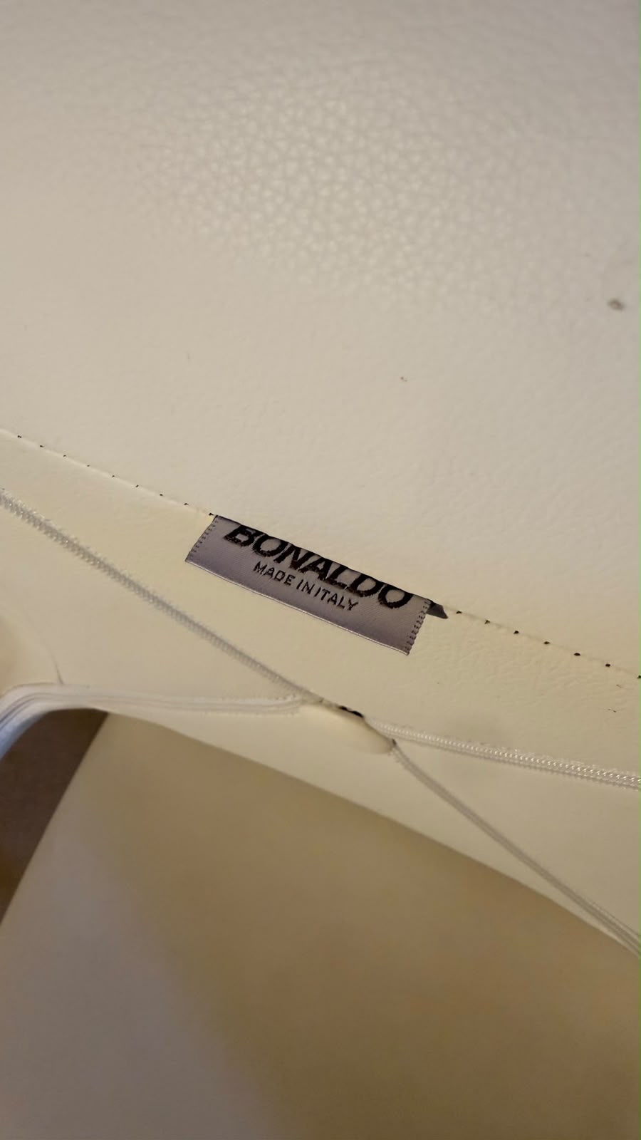 Bonaldo Design Stühle Alanda aus Leder Weiss Made in Italy