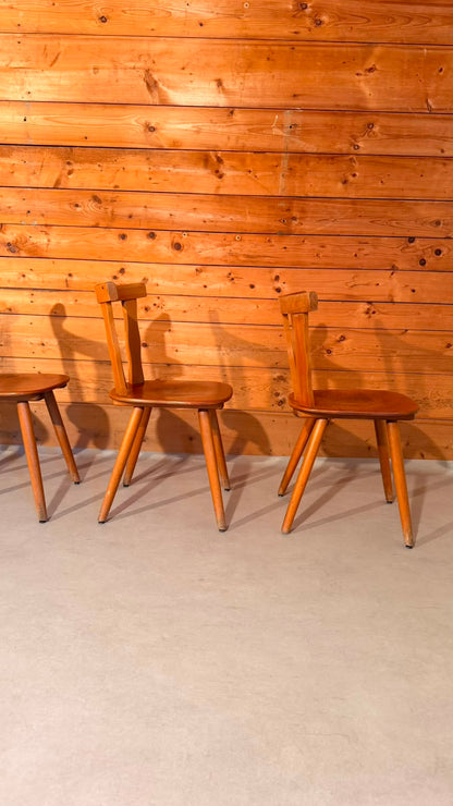 4 Vintage Holzstühle im Landhausstil Schweizer Möbel