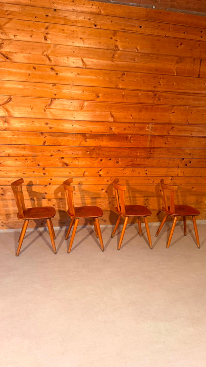 4 Vintage Holzstühle im Landhausstil Schweizer Möbel