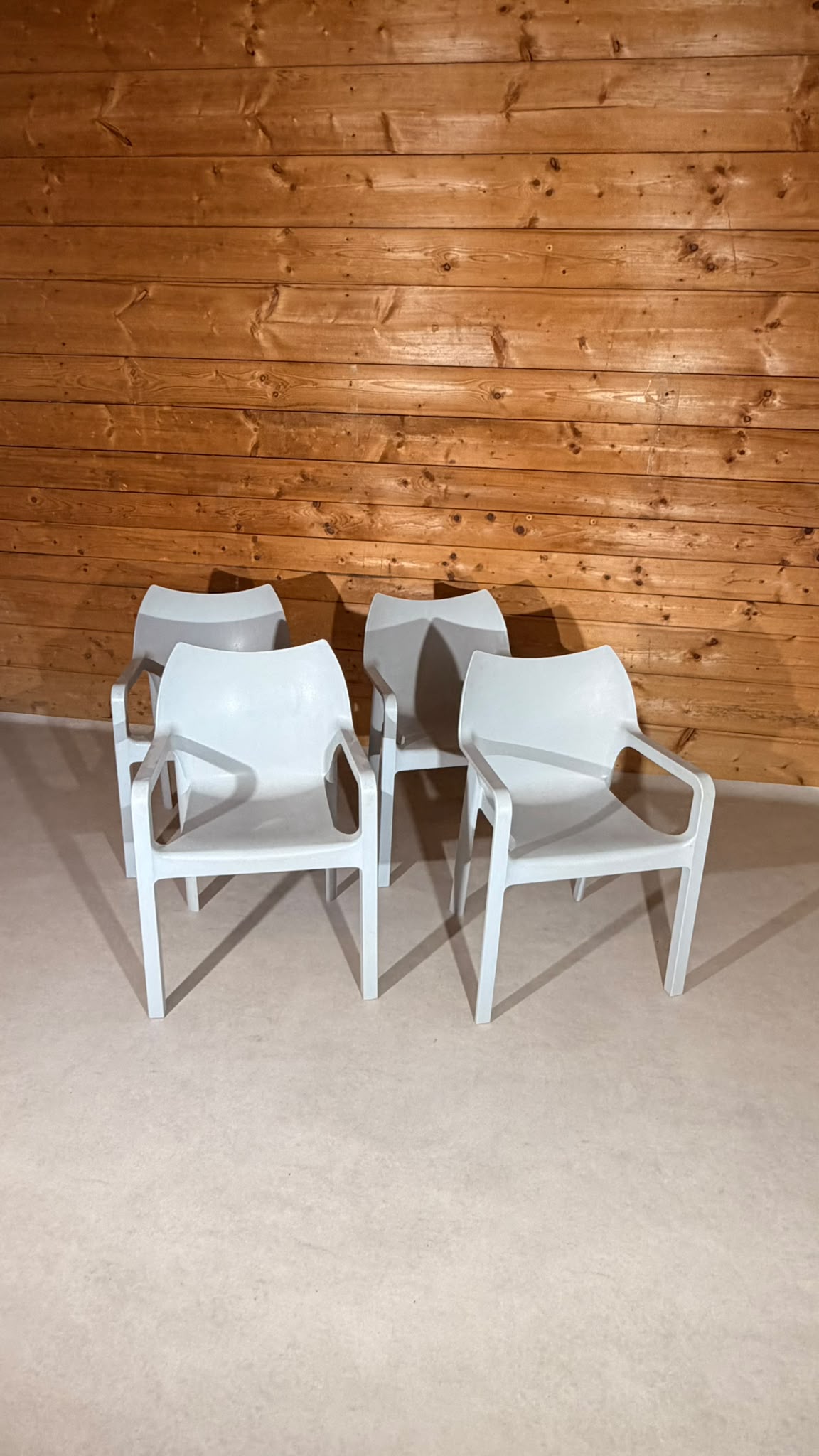 4er Set Design Armlehnstühle stapelbar Outdoor CLP Diva grau