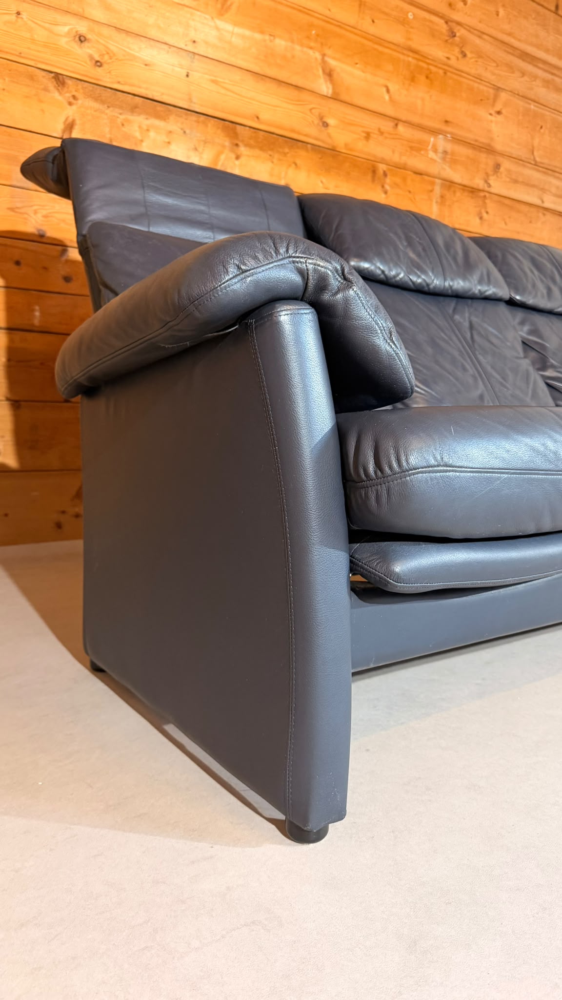 Longlife Valdalpone Leder 3-Sitzer Sofa in Dunkelblau