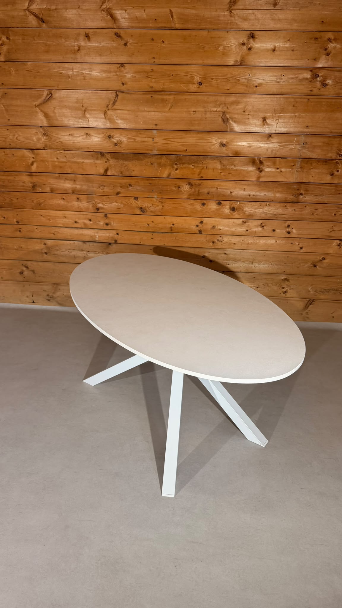 IKEA MARIEDAMM Ovaler Tisch Weiss Metallgestell