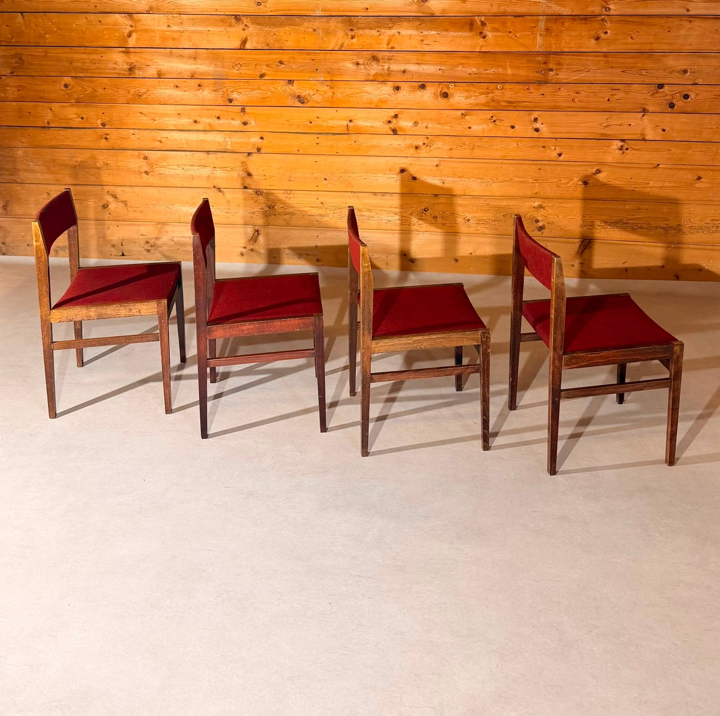4er Set Skandinavische vintage Stühle aus den 60/70er Jahren