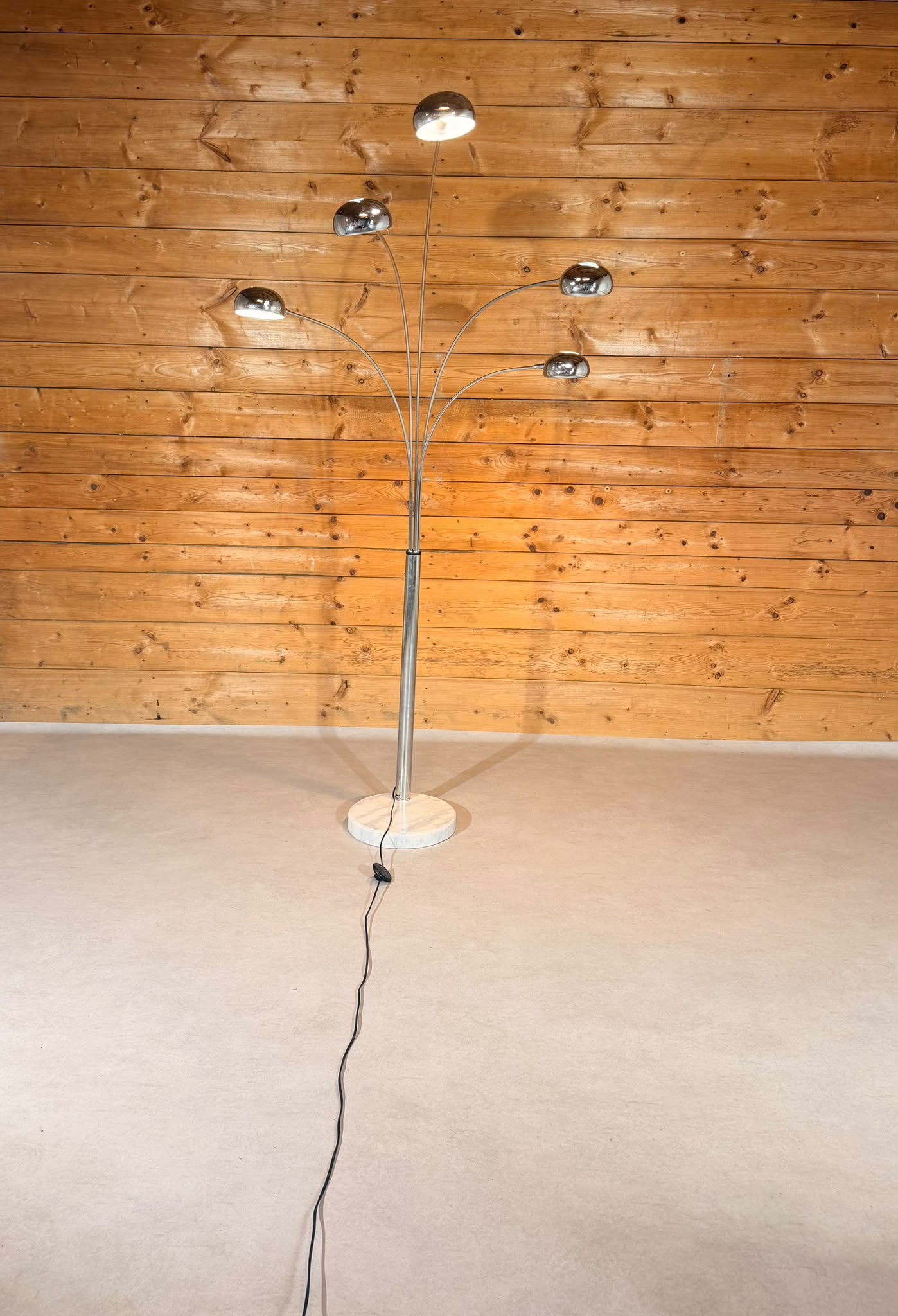 Design Bogenlampe 5-flammig Chrom mit Marmorfuss