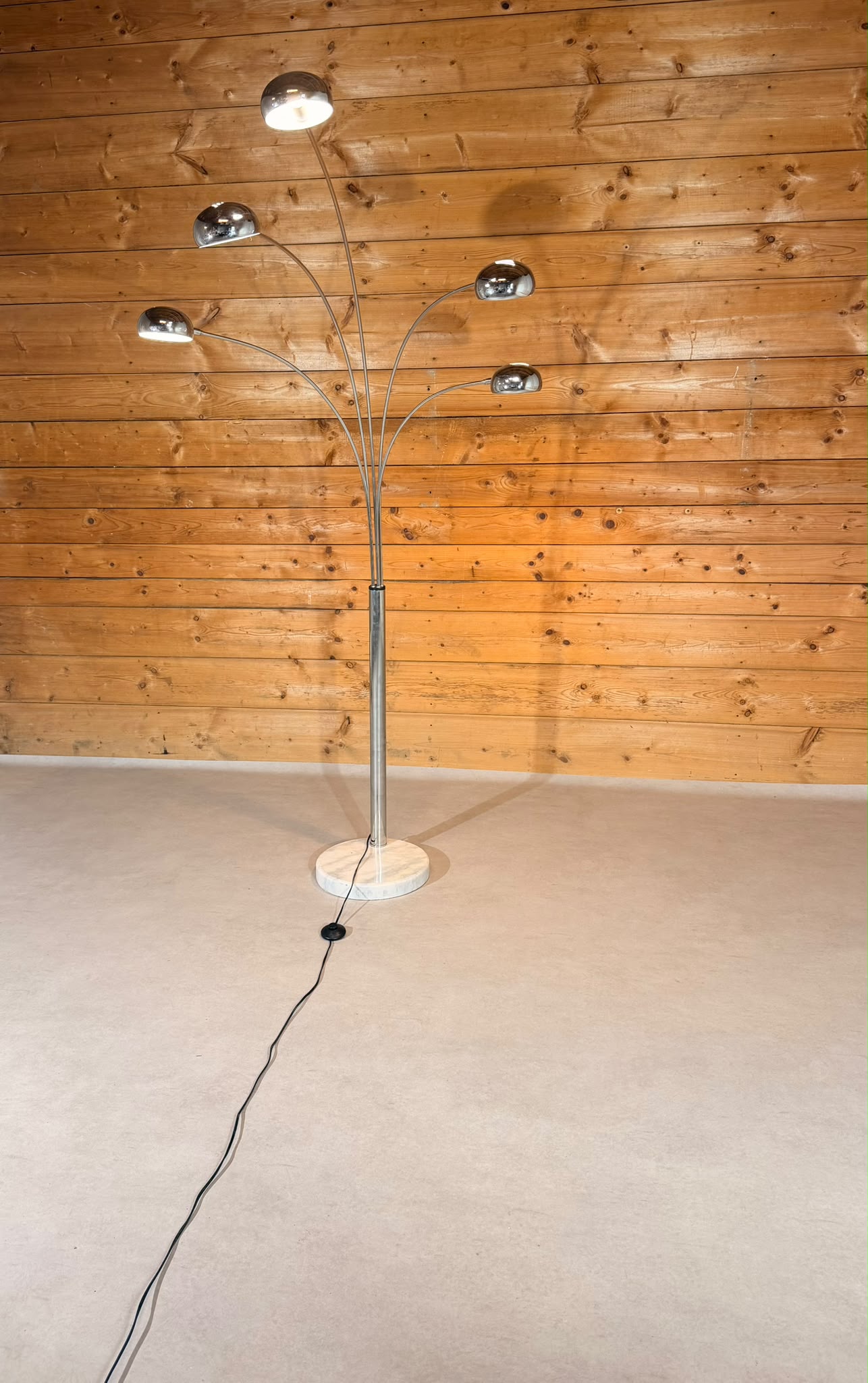 Design Bogenlampe 5-flammig Chrom mit Marmorfuss
