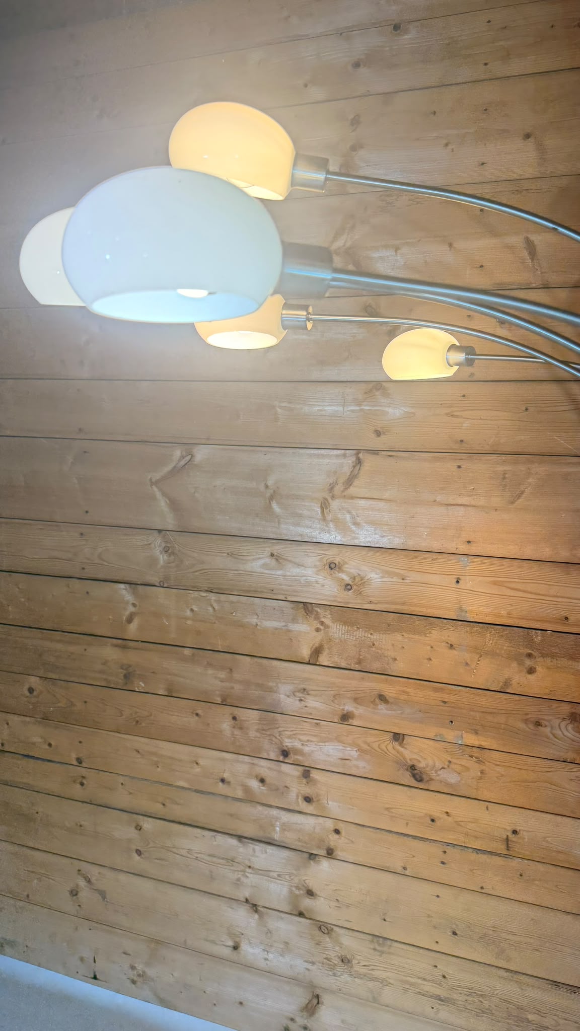 Design Bogenlampe 5-flammig Marmorfuss und Glaslampenschirm