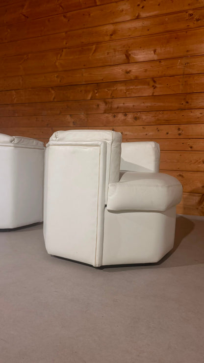 2 Postmoderne Oktagon Loungesessel aus Leder aus den 80er