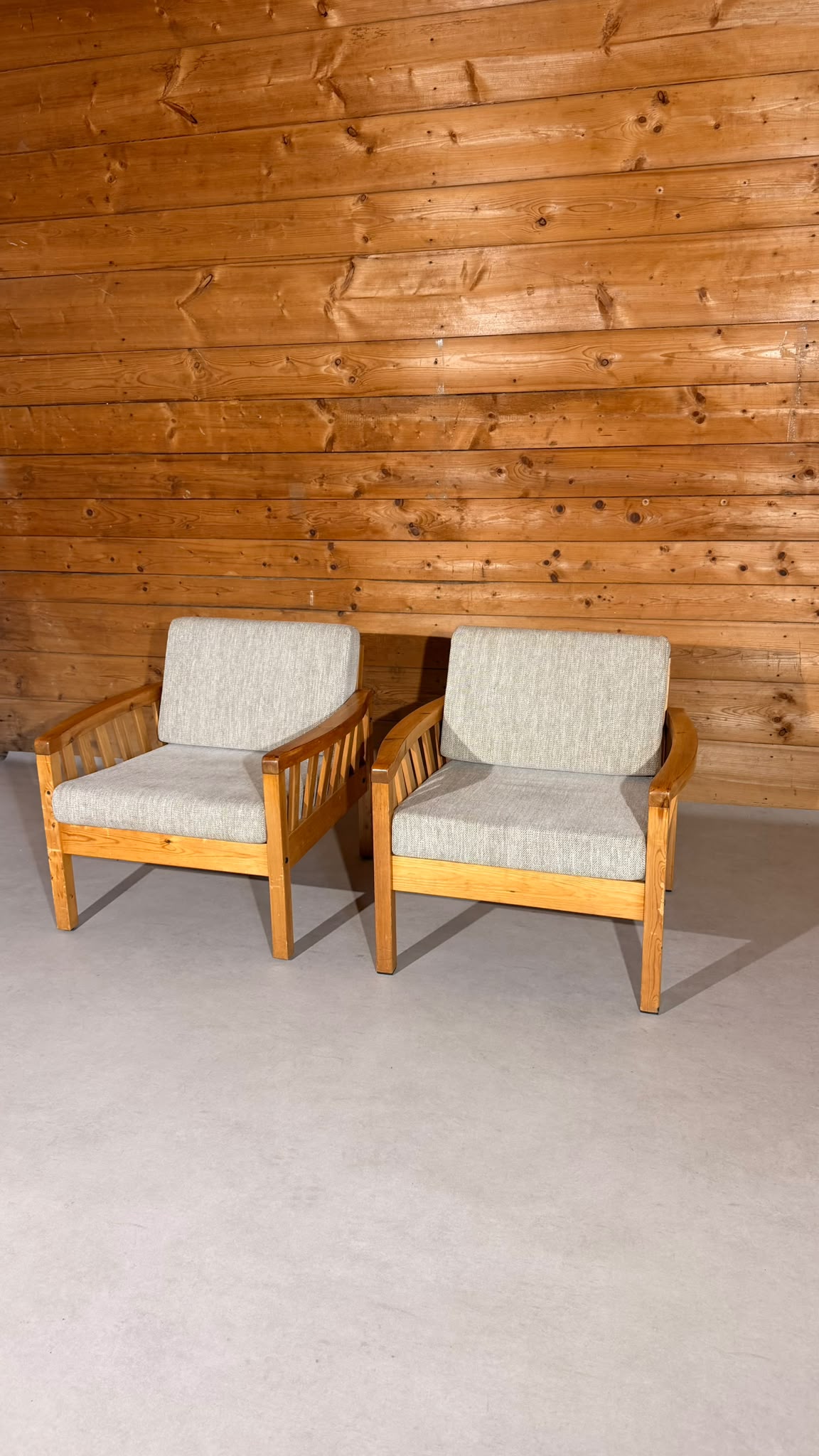 2x Skandinavische Vintage Sessel aus Kiefernholz 80er Jahre