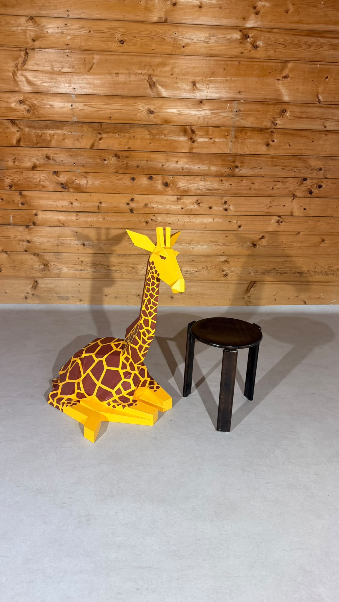 Design Deko Giraffe Skulptur im Origami Stil  aus Sperrholz