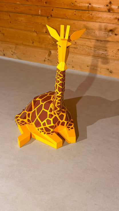 Design Deko Giraffe Skulptur im Origami Stil  aus Sperrholz