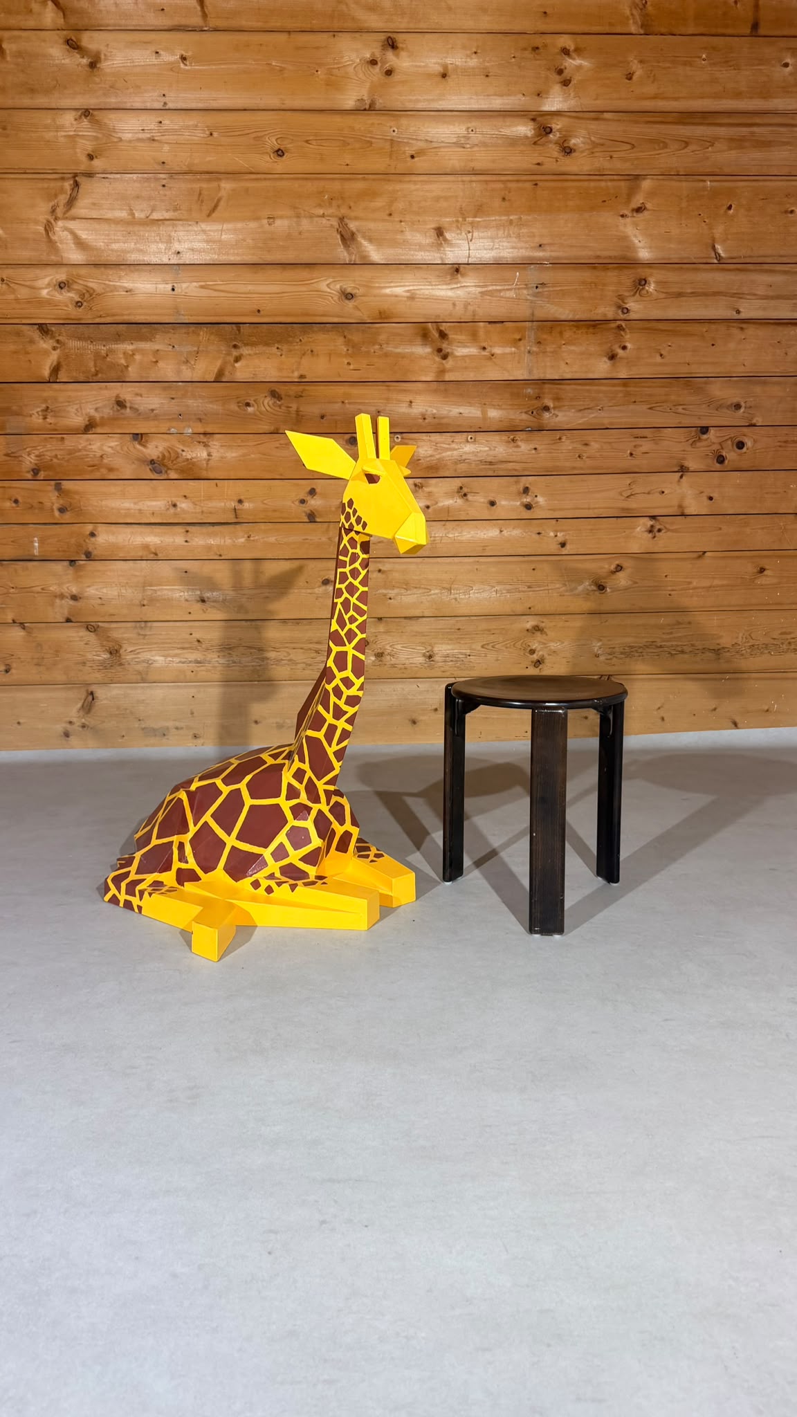 Design Deko Giraffe Skulptur im Origami Stil  aus Sperrholz