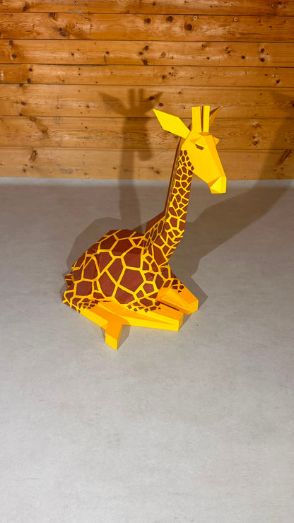 Design Deko Giraffe Skulptur im Origami Stil  aus Sperrholz