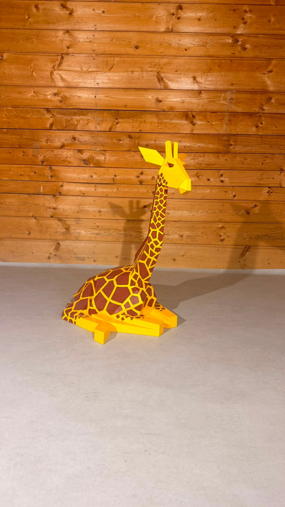 Design Deko Giraffe Skulptur im Origami Stil  aus Sperrholz
