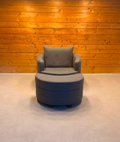 Moderner Drehsessel Lese Sessel mit passendem Hocker in Grau