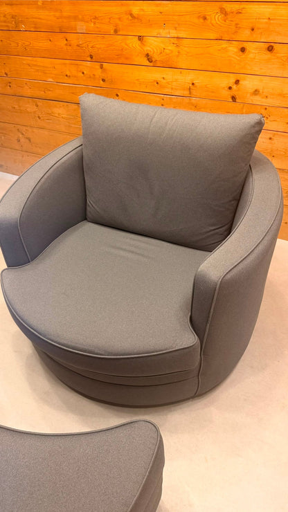 Moderner Drehsessel Lese Sessel mit passendem Hocker in Grau