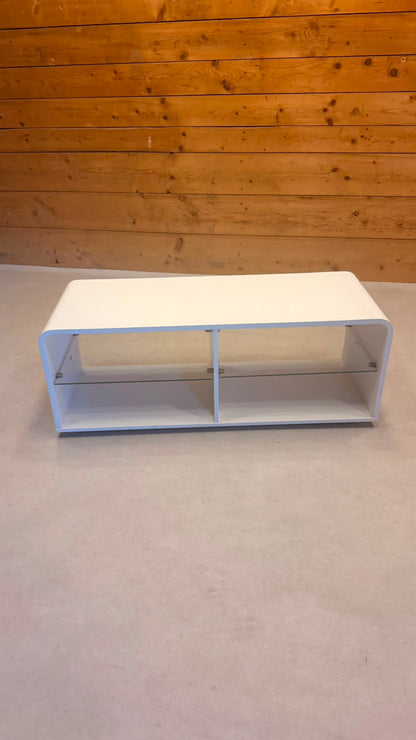Design Lowboard auf Rollen in weiss mit Glasablage