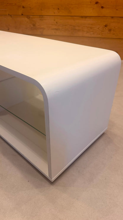 Design Lowboard auf Rollen in weiss mit Glasablage