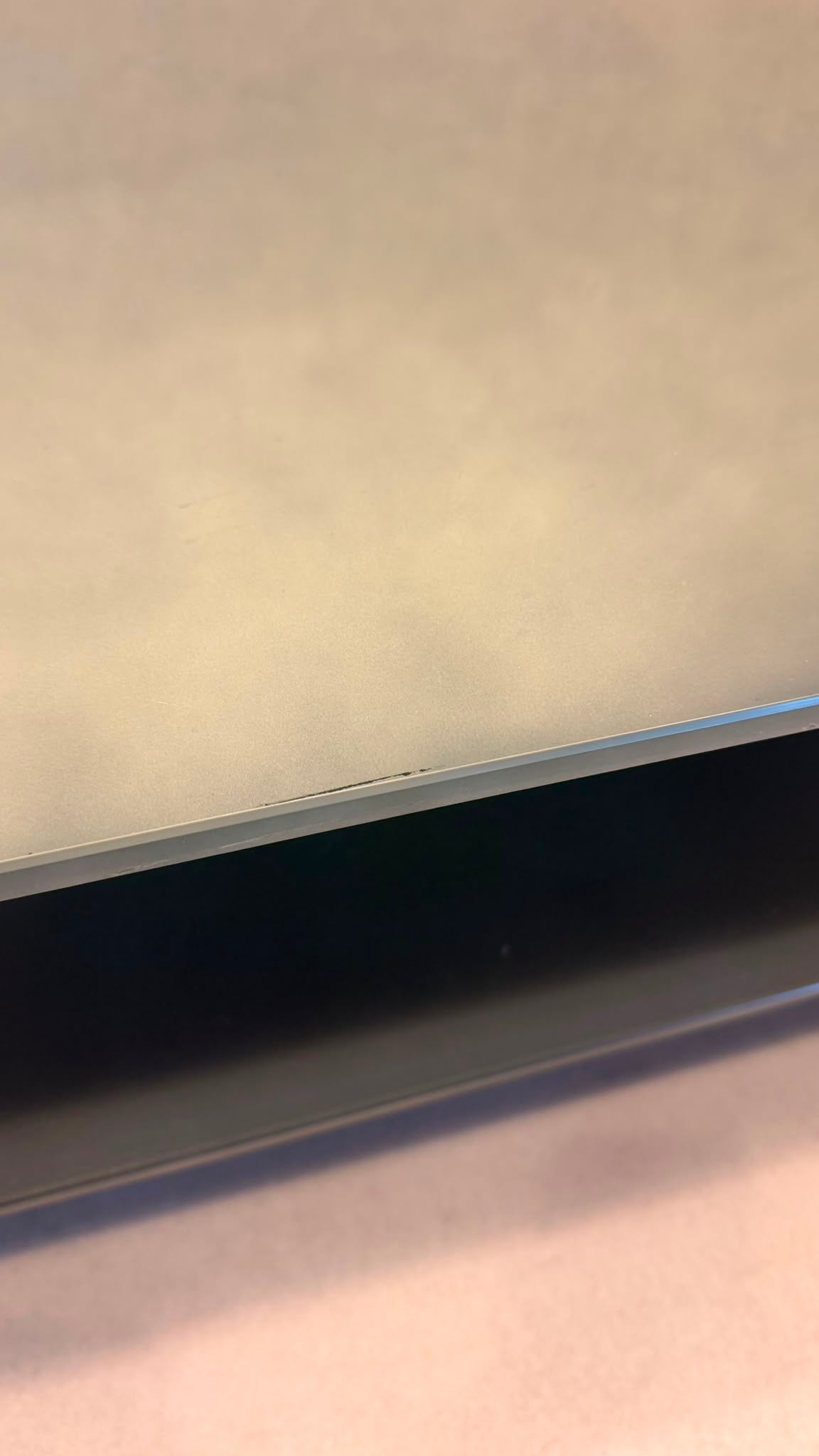 Couchtisch Coffee Table aus gebogenem getöntem Glas