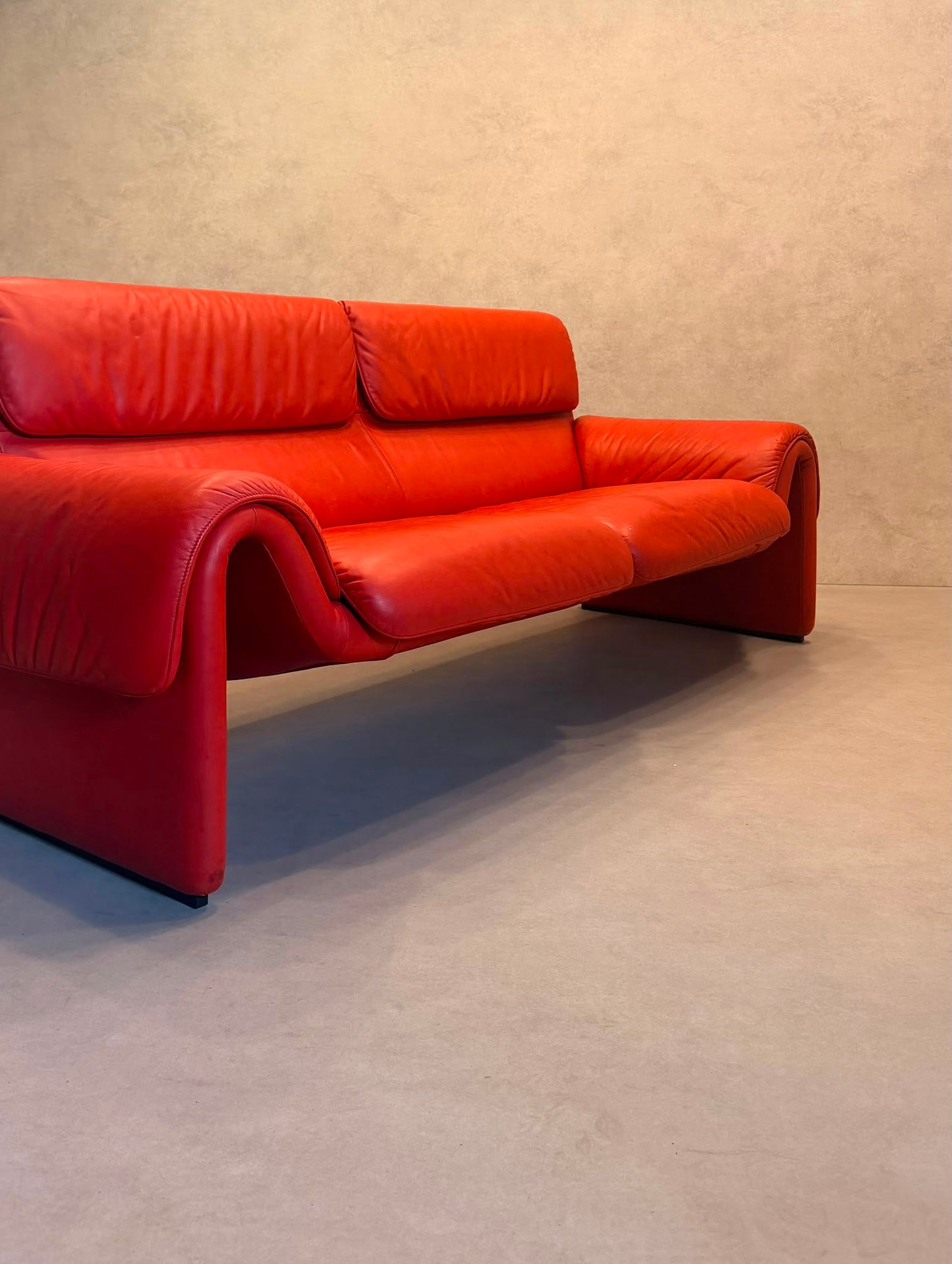 Rotes De Sede DS-2011 Ledersofa aus den 80`s