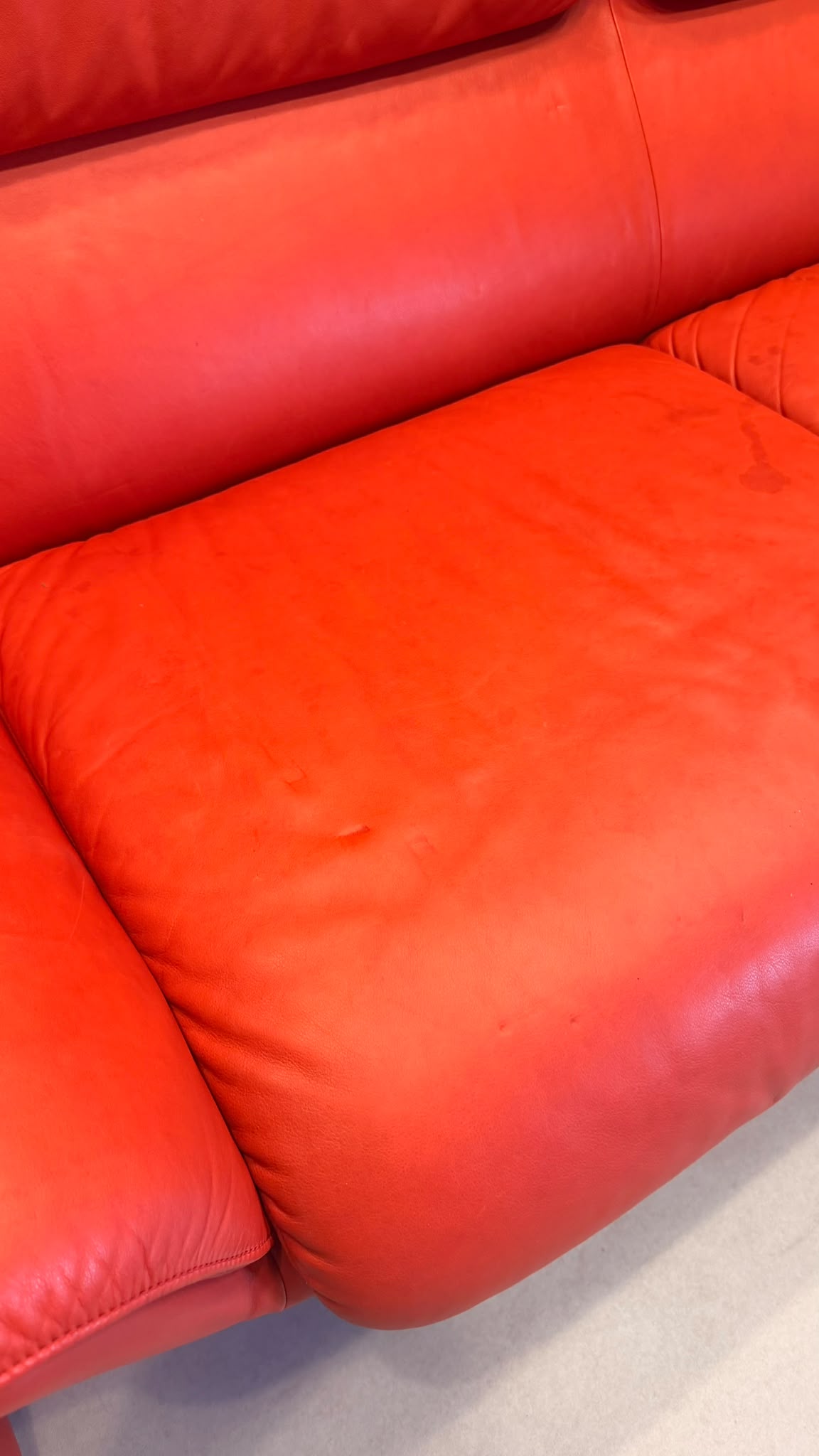 Rotes De Sede DS-2011 Ledersofa aus den 80`s