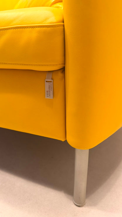 Dreipunkt Design Daybed Sofa  aus Leder in Senfgelb