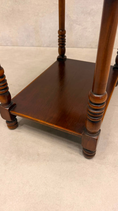 Vintage Beistelltisch Holz mit Schublade & Ablagefläche