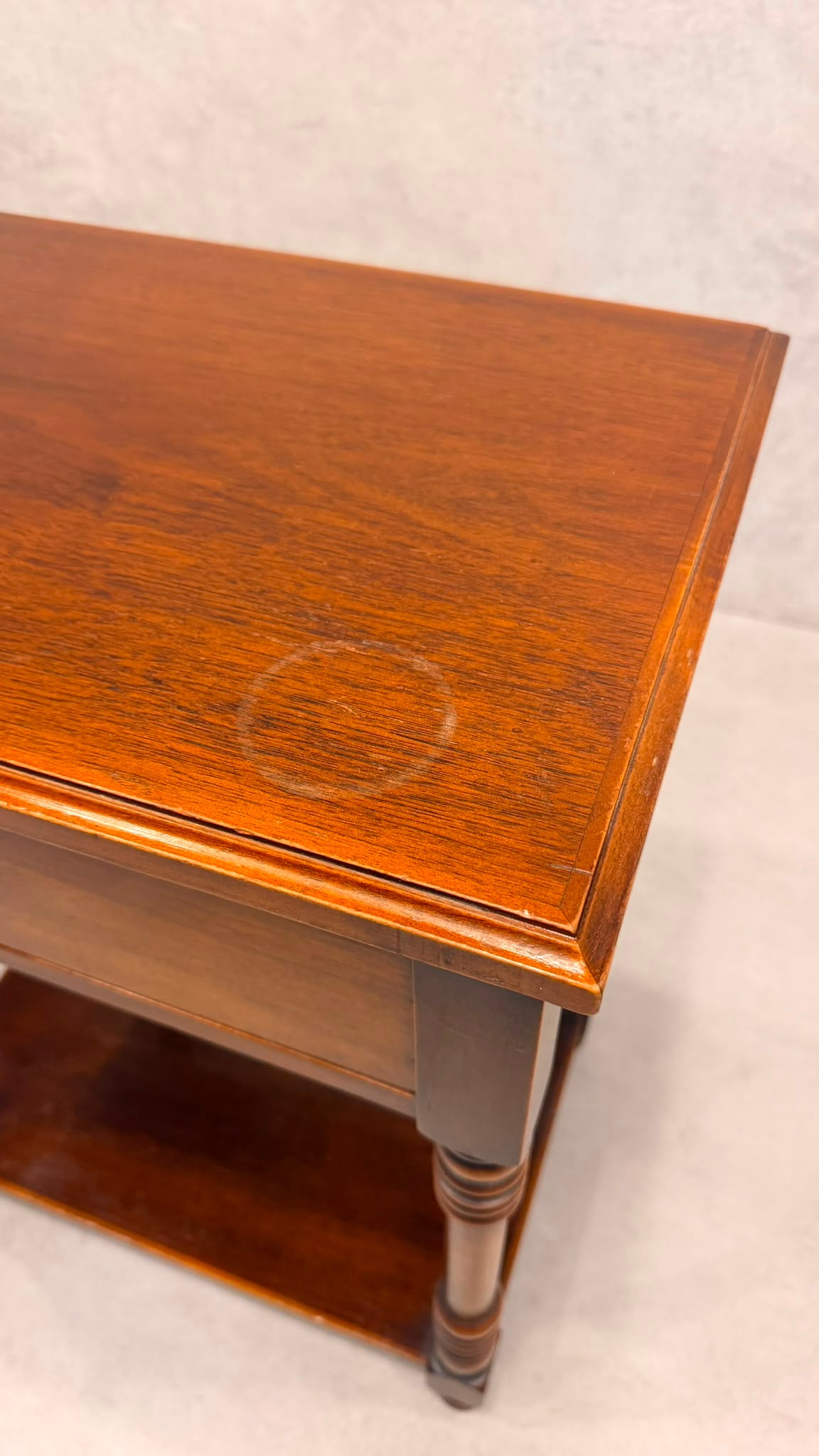 Vintage Beistelltisch Holz mit Schublade & Ablagefläche