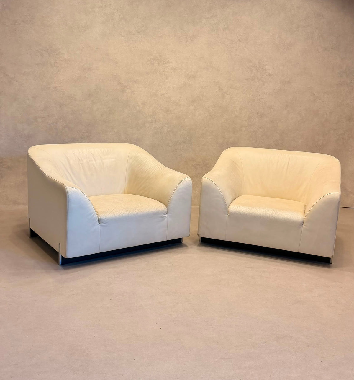 Ligne Roset Snowdonia Leder-Sessel designt von Eric Jourdan
