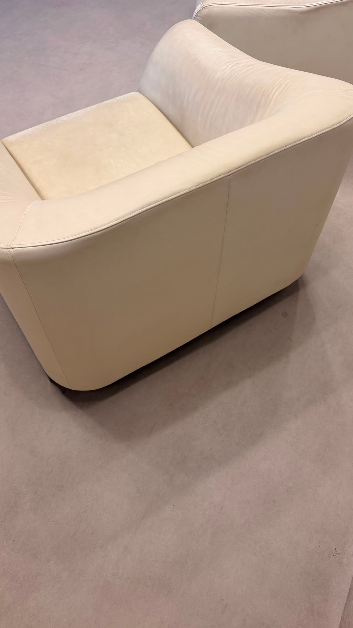 Ligne Roset Snowdonia Leder-Sessel designt von Eric Jourdan