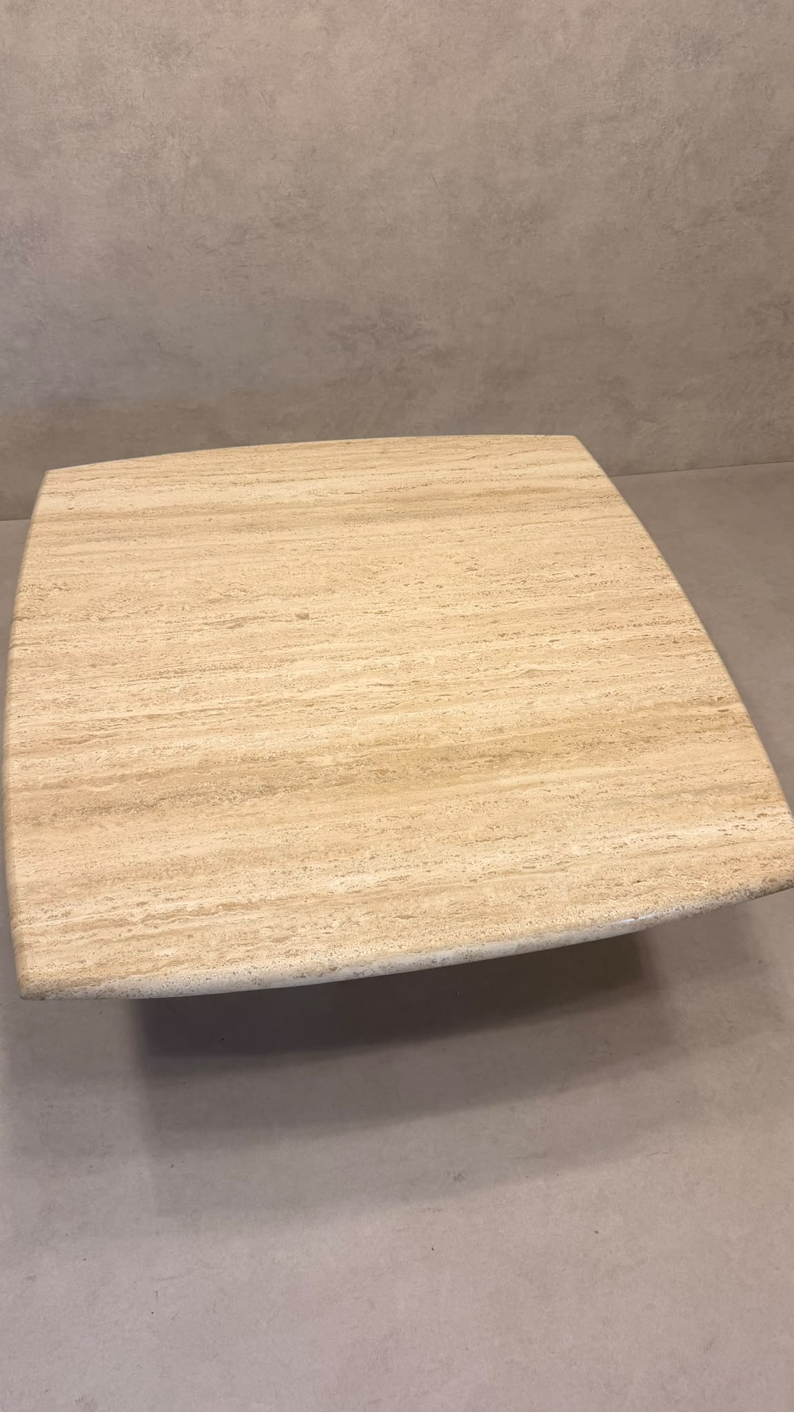 Italienischer vintage Travertin Couchtisch Coffee Table