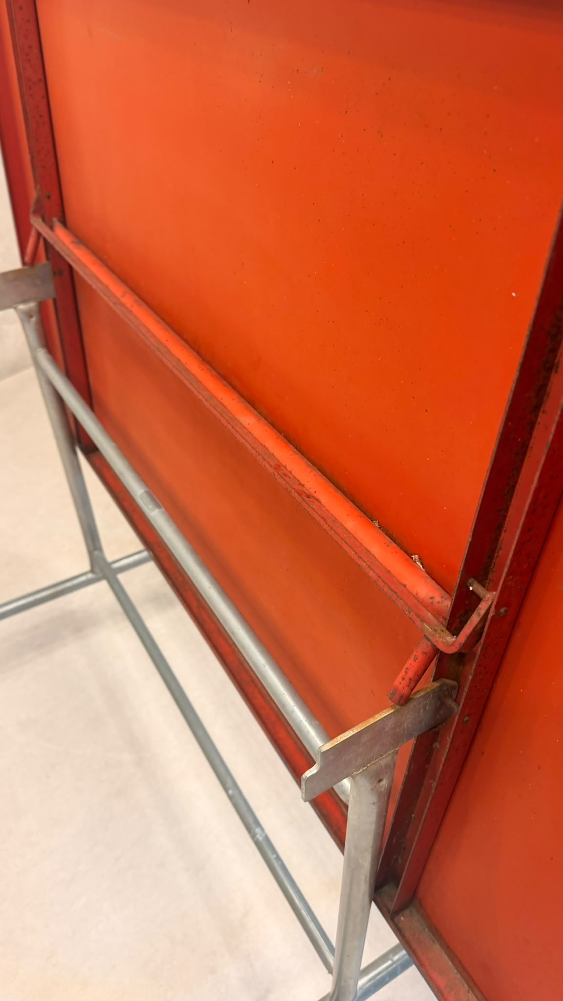 Schaffner Gartentisch klappbar aus Metall in blau lackiert