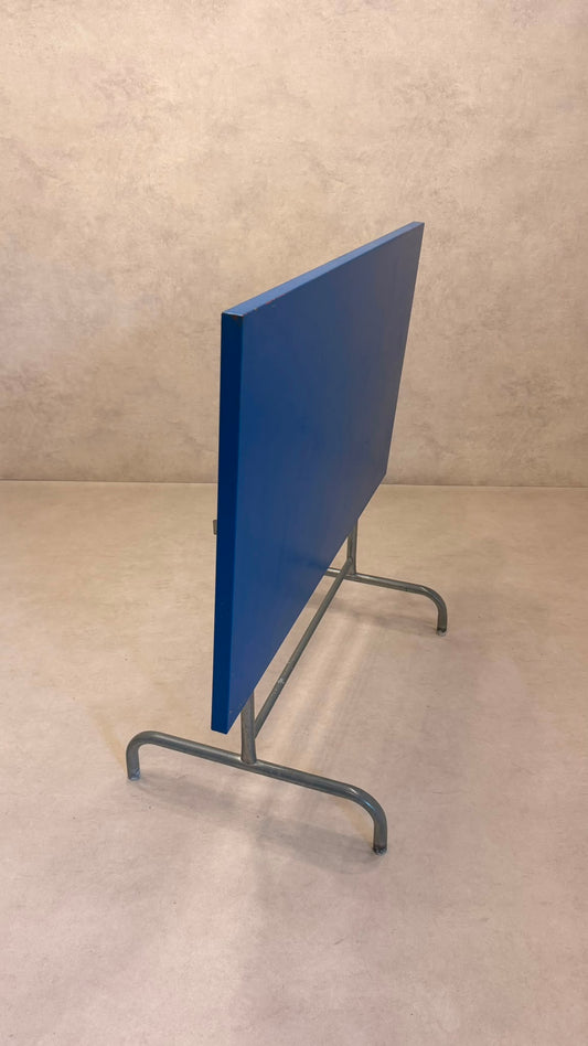 Schaffner Gartentisch klappbar aus Metall in blau lackiert