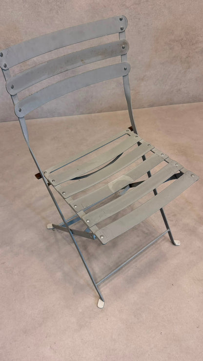 2er Set Bistro Garten Klappstühle aus Metall in Grau