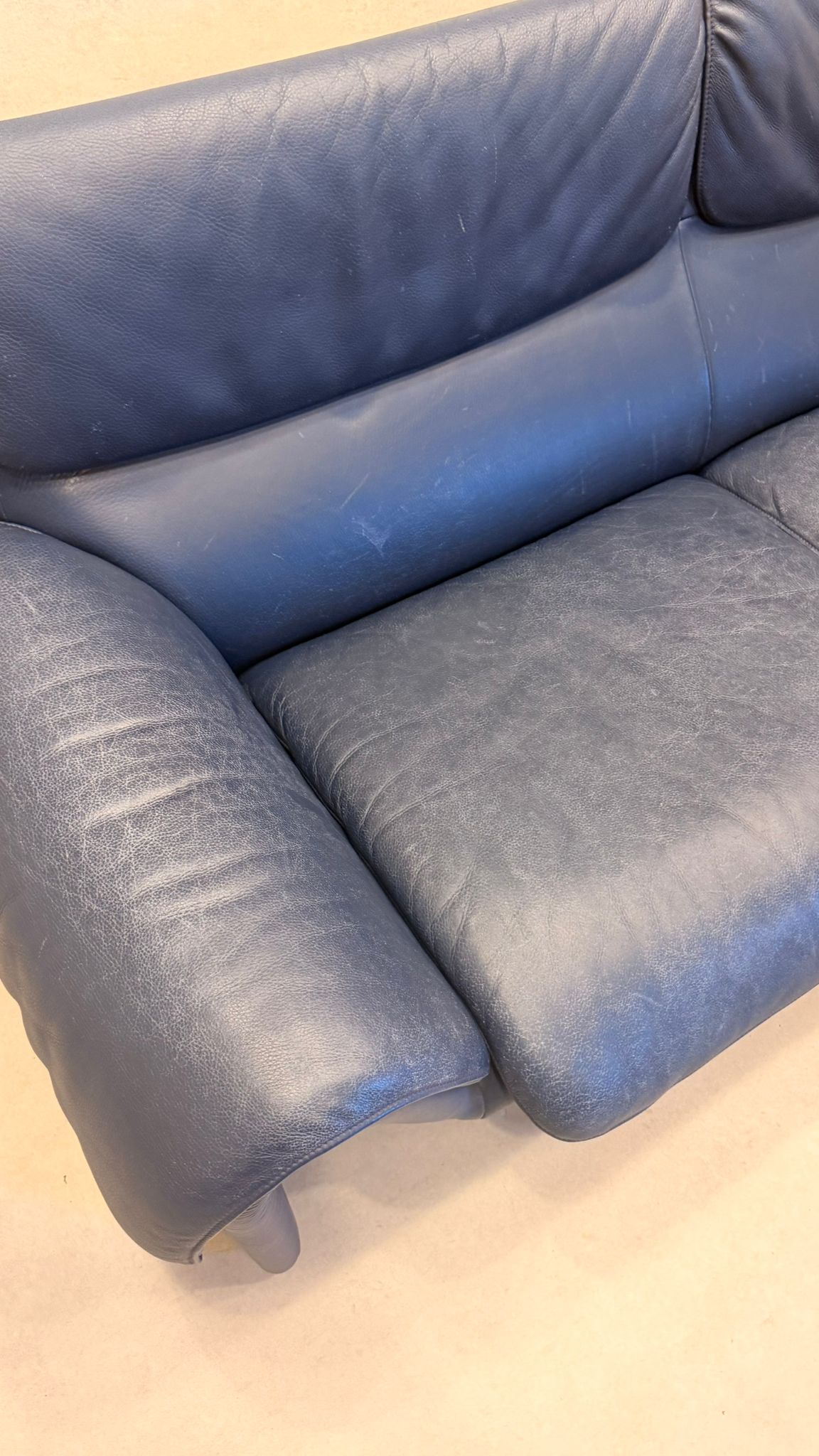 Blaues De Sede DS-2011 Sofa aus Leder 80er Jahre