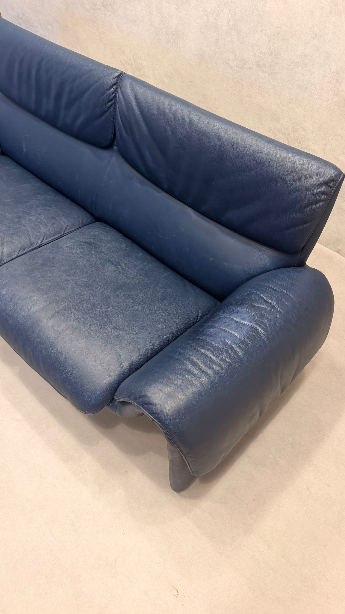 Blaues De Sede DS-2011 Sofa aus Leder 80er Jahre