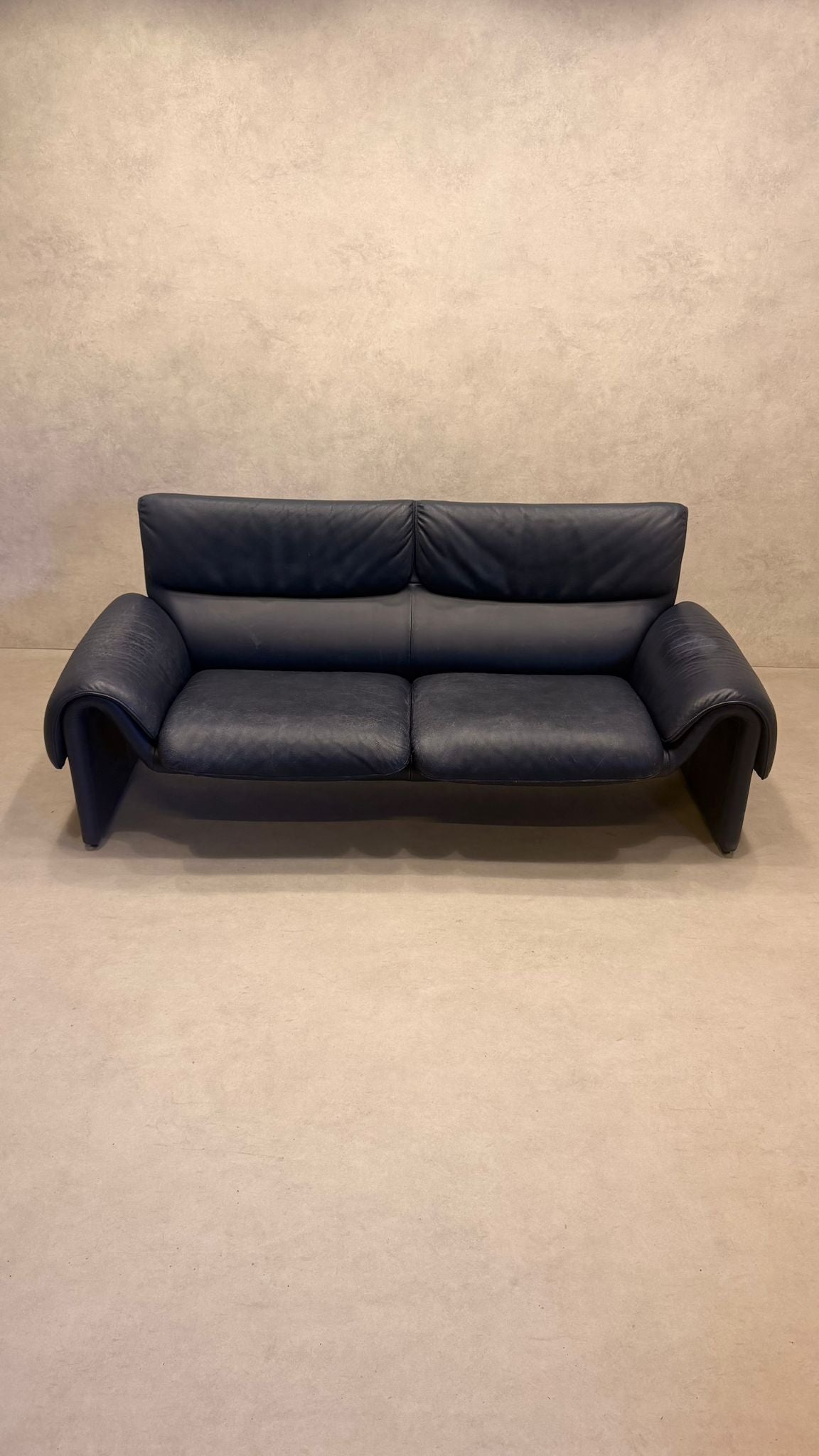 Blaues De Sede DS-2011 Sofa aus Leder 80er Jahre