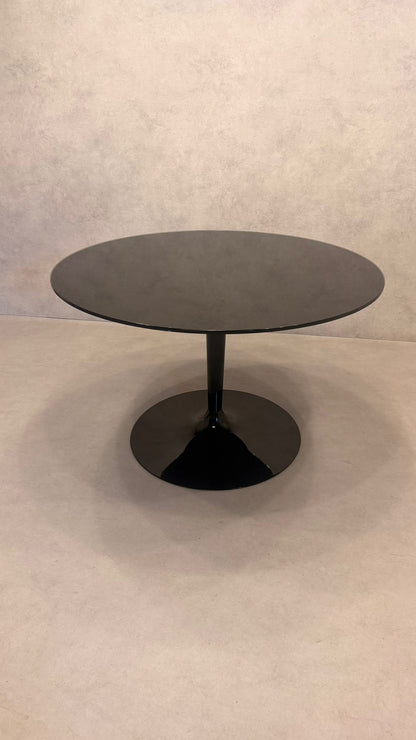 Design Tisch "Planet" mit Tulipfuss von Calligaris Italia