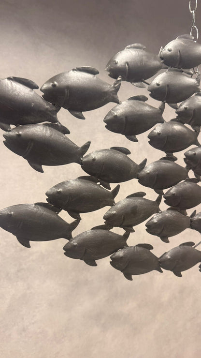 Grosse Fischschwarm Wandskulptur aus Metall