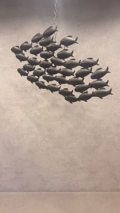 Grosse Fischschwarm Wandskulptur aus Metall