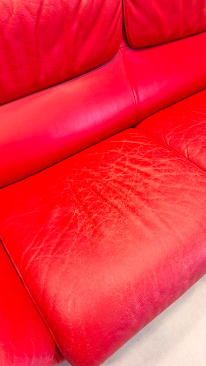 De Sede DS-2011 Ledersofa aus den 80`s in rot