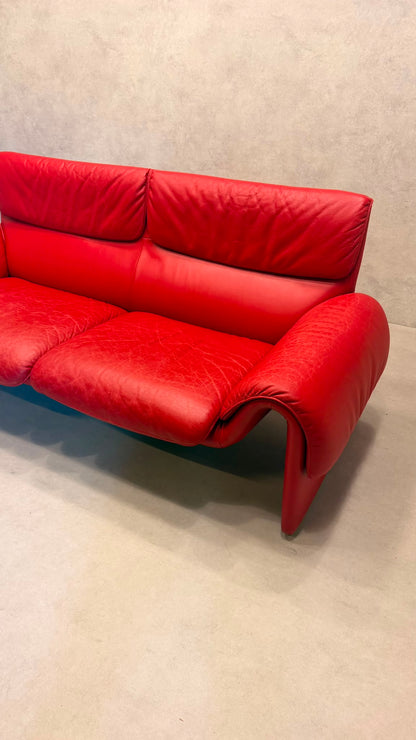 De Sede DS-2011 Ledersofa aus den 80`s in rot